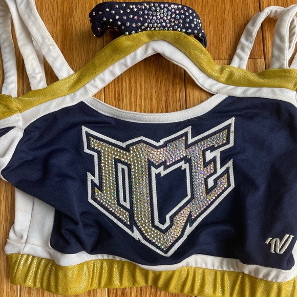 RARE ICE Lady Lightning 2015 Cheer Uniform - Picture 4 of 6
